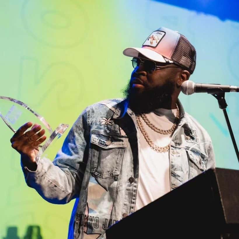 Christian Rap Brinson alt pic 2 accepting Kingdom Choice Award