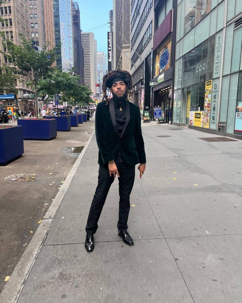 In My Bible, In My Bag: Dee-1's Message of Faith and Success