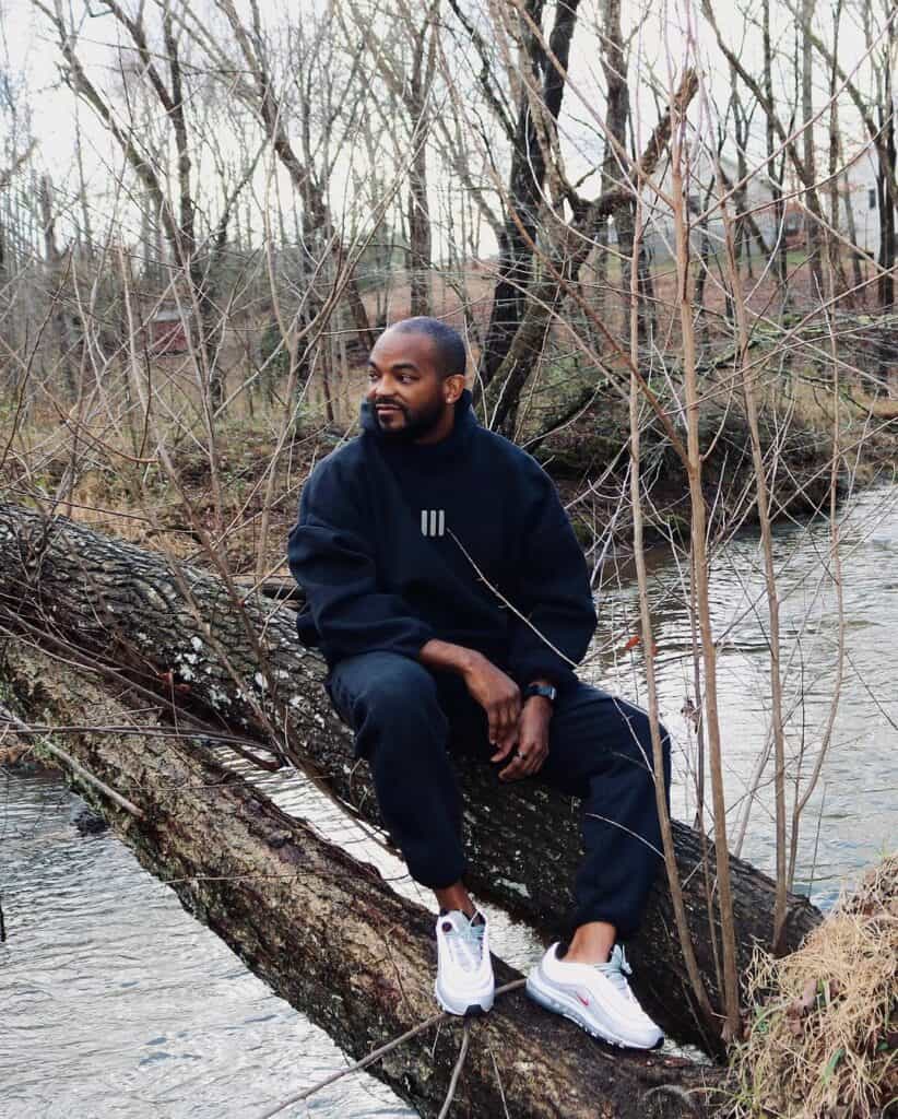 Da Fixx Ep. 209 Revolt Tv CEO Detavio Samuels alt pic 3 in the woods