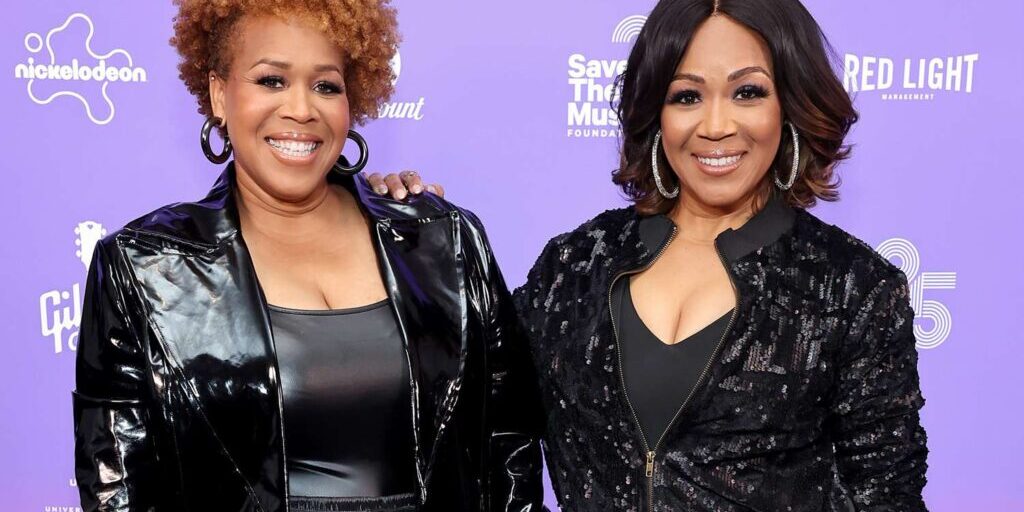Mary Mary Header