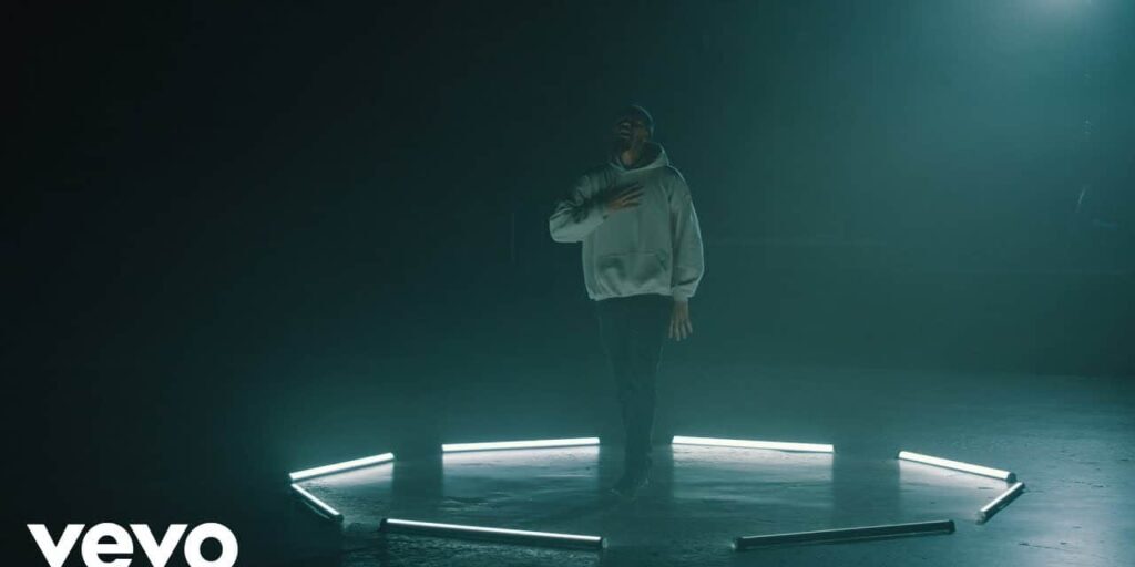 watch-j-monty-100-bars-pt-4