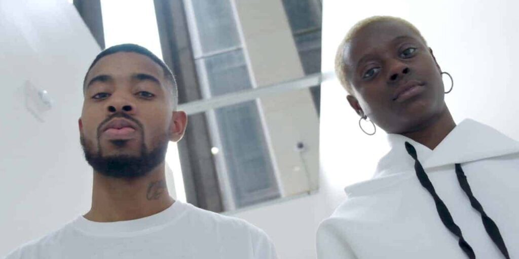 watch-larell-someone-like-me-ft